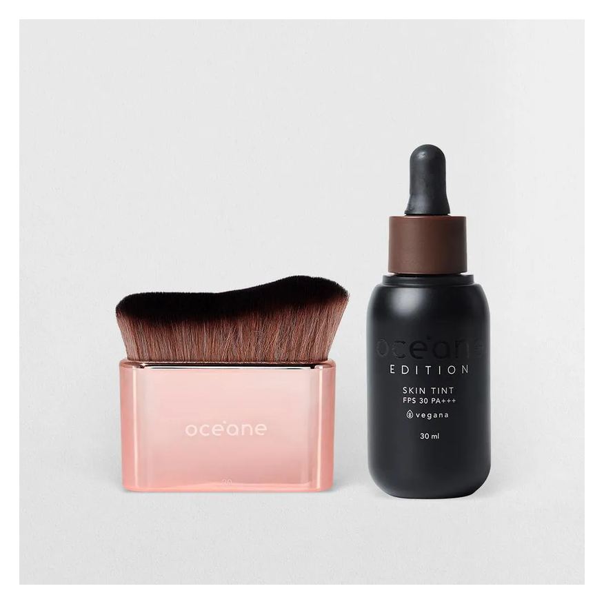 Océane Kit Base Fluida 550d + Pincel de Maquiagem Multifuncional (2 Produtos)