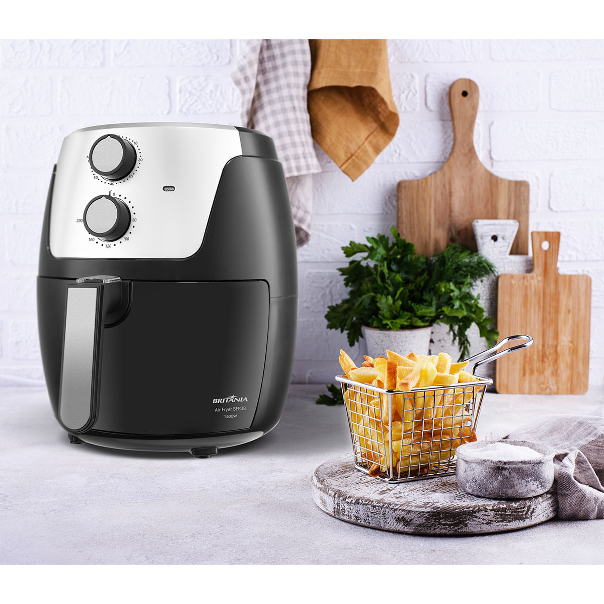Air Fryer Britânia BFR38 4,2L Dura Mais 1500W — Novo Lacrado - vista 2