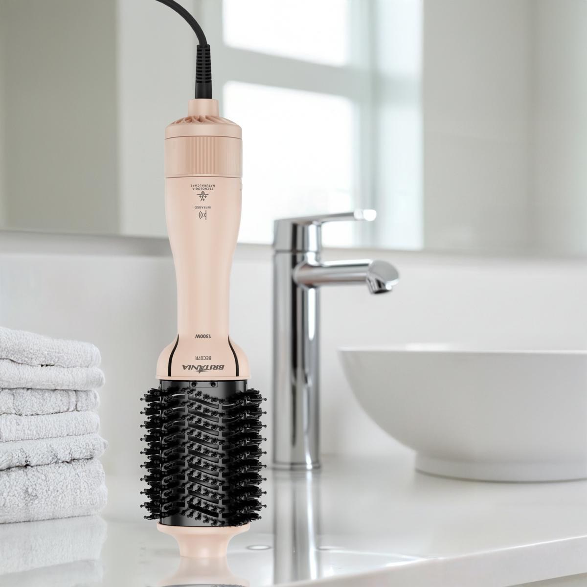Escova Secadora Britânia Cerâmica Infrared BEC07R 1300W — Pronta Entrega - vista 2